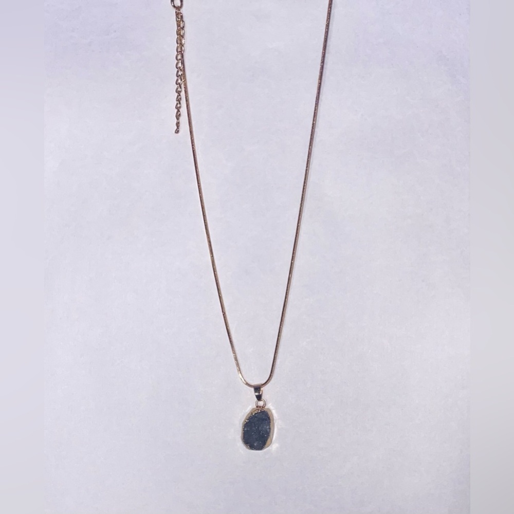 Quartz pendant necklace ❤️ Black - Picture 2 of 5